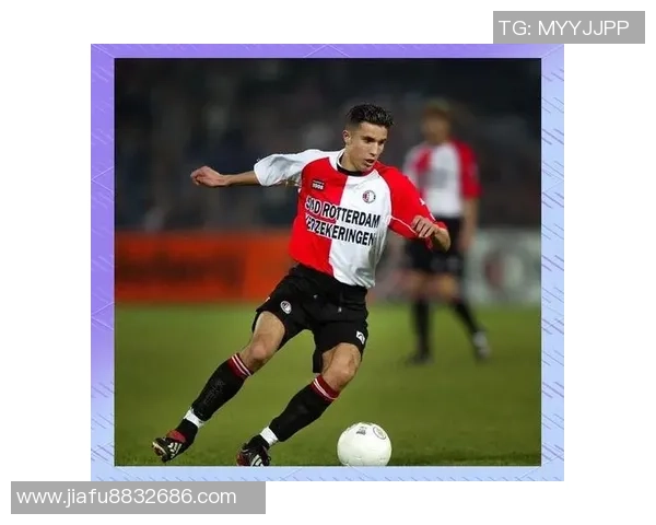 10号足球明星的传奇之路与背后故事揭秘