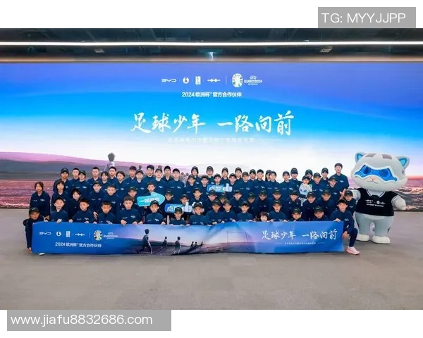 退役足球明星重聚赛场再战青春激情重燃的传奇球队组建记