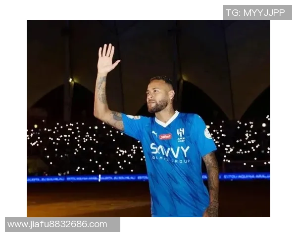 内马尔雕像揭幕足球明星的传奇瞬间与球迷的热情共鸣